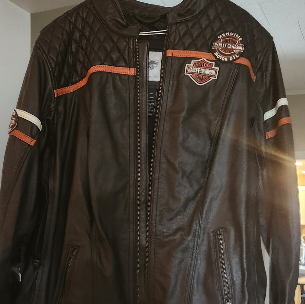 Womens 3xl leather riding jacket, hardly worn. Mint condition